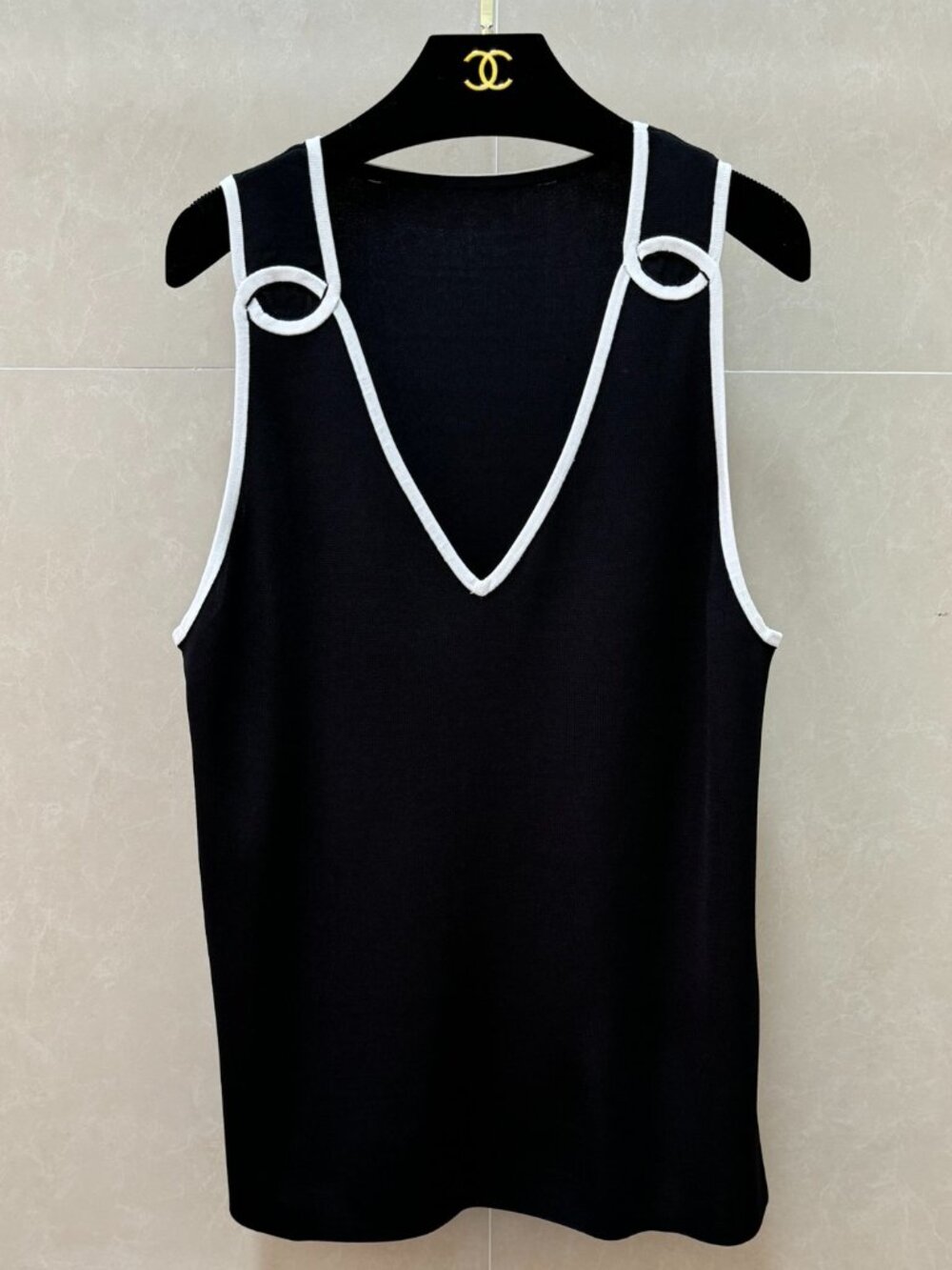 CHANEL Black and White Striped Color-Blocked V-Neck Vest